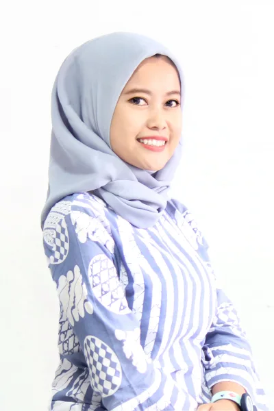 Dwi Februastuti