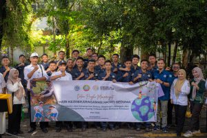 Peringati Hari Keanekaragaman Hayati, SMK SMTI Pontianak dan DLH Gelar Aksi Tanam Pohon